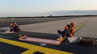 Ekologičtí aktivisté zablokovali provoz na německých letištích