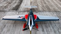 Extra Aircraft představila nový akrobatický letoun 330SX