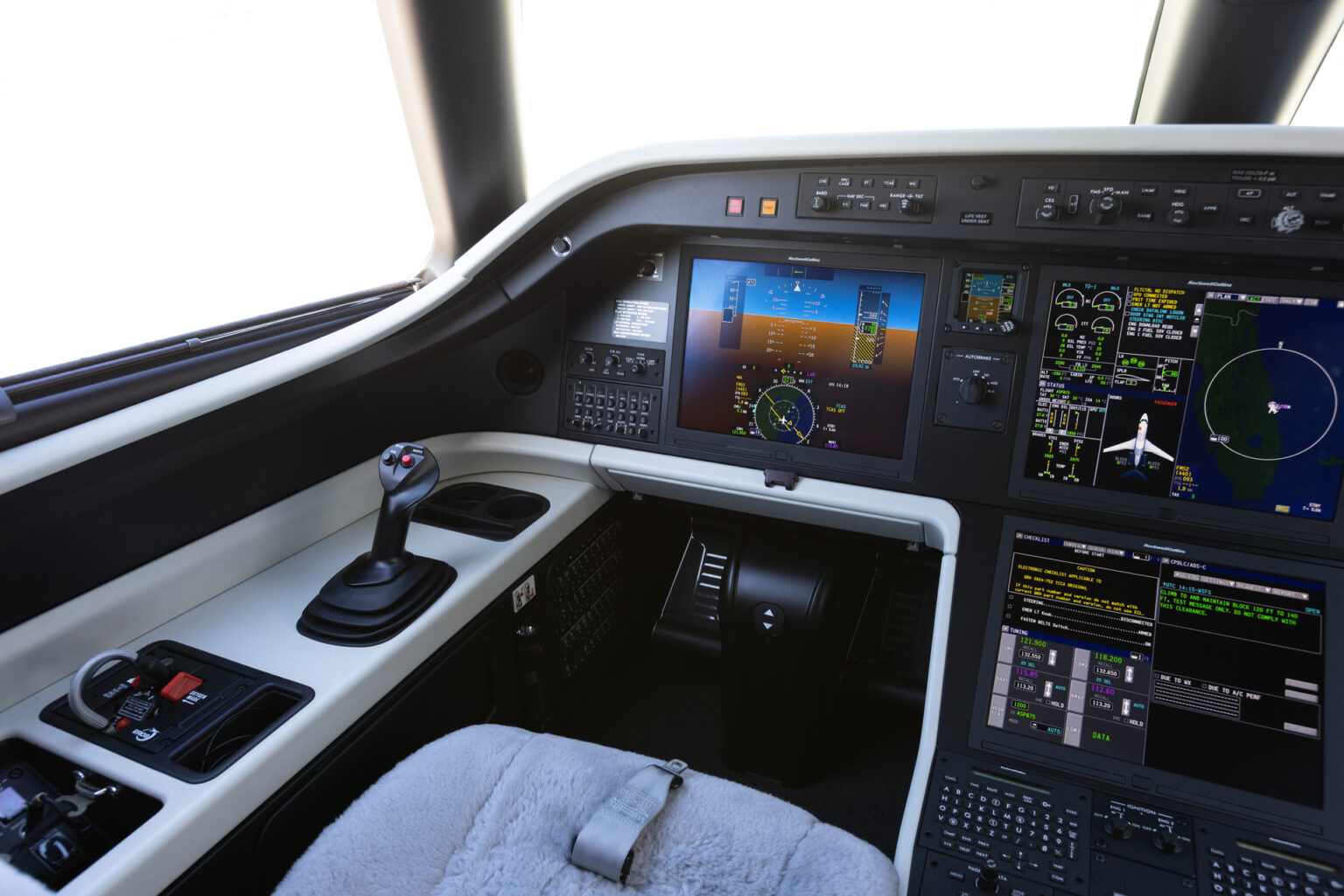 Embraer otevřel simulátor pro stroje Praetor