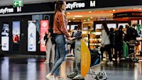 Novinka na letišti v Mnichově, cestování zkvalitní vozíky na zavazadla s interaktivními tablety