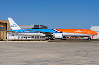 Společnost KLM udělala redesign Boeingu 777, přidala nizozemskou vlajku