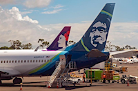 Alaska Airlines chce koupit Hawaiian za 1,9 miliardy dolarů