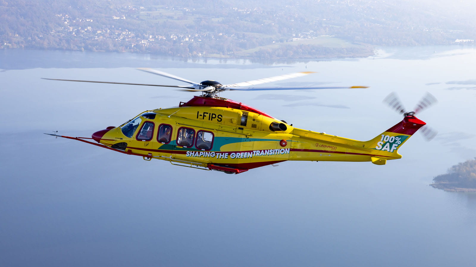 Helikoptéra AW139, která provedla první let se 100% SAF palivem. Ve vzduchu byla 75 minut a všechny testy dopadly podle testujících společností úspěšně.