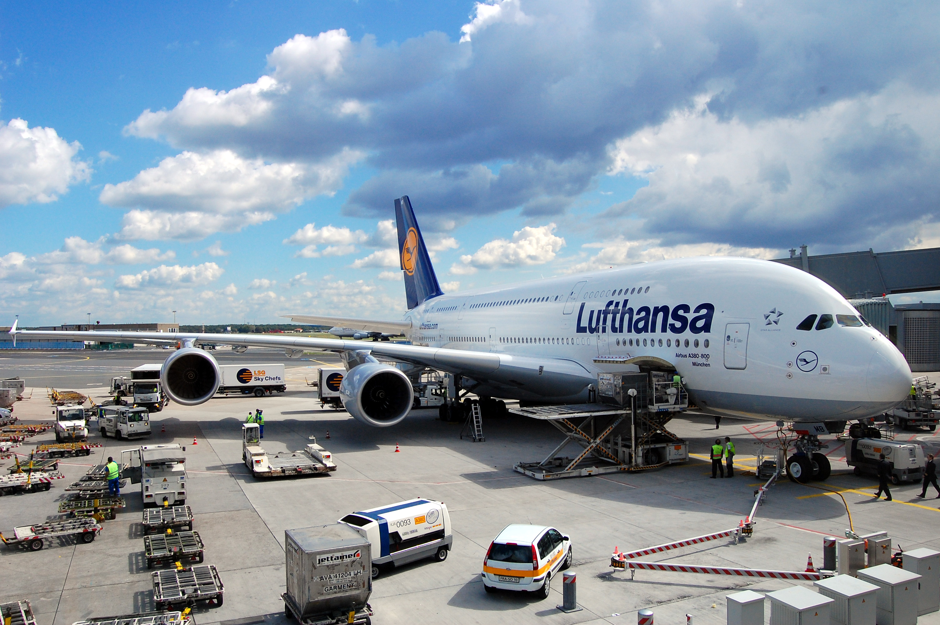 Okolo letadel se pohybuje spousta pracovníků handligových společností. EASA chce nad nimi zavést jednotný dohled
