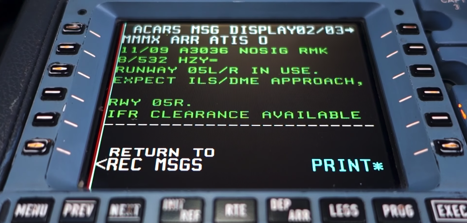 Zprávu ATIS si dnes mohou piloti krom zvuku i přečíst. Slouží pro to systém ACARS
