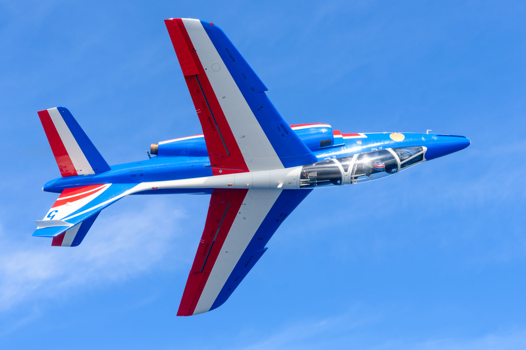 Alpha Jet z aerobatického týmu Patrouille de France