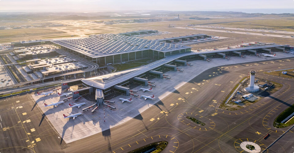 Istanbulské letiště zahájilo provoz na třech nezávislých drahách – jako první letiště v Evropě